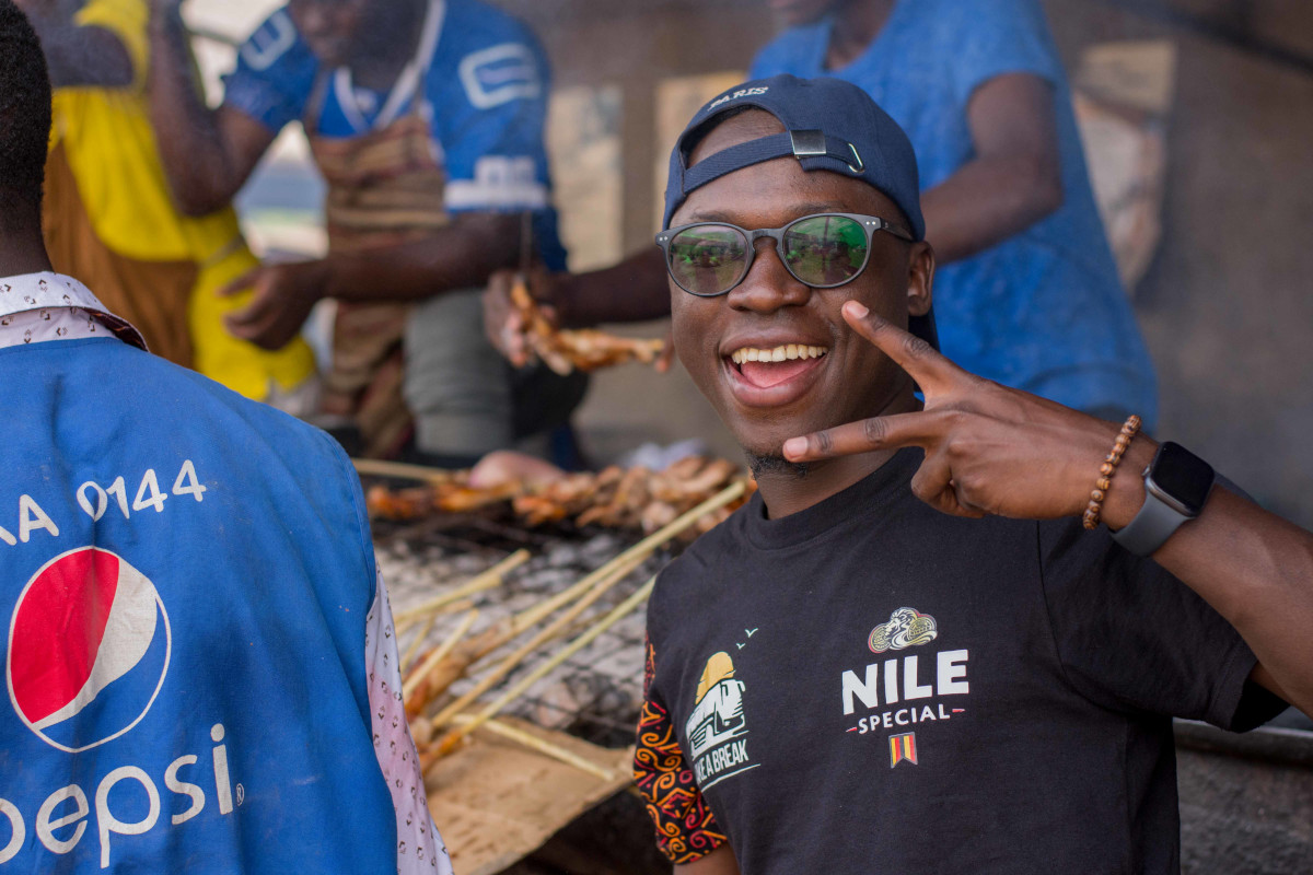 kabderrick getting some chicken